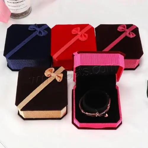 

hot sale in 2020 Plastic Bracelet Box wholesale 1472426, More colors for choice