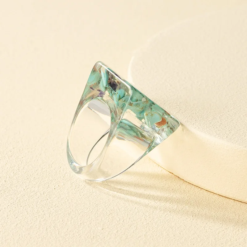 

Ding yi 2021 Europe and the United States cross-border resin inlay ring popular contracted atmosphere put acrylic ring wear