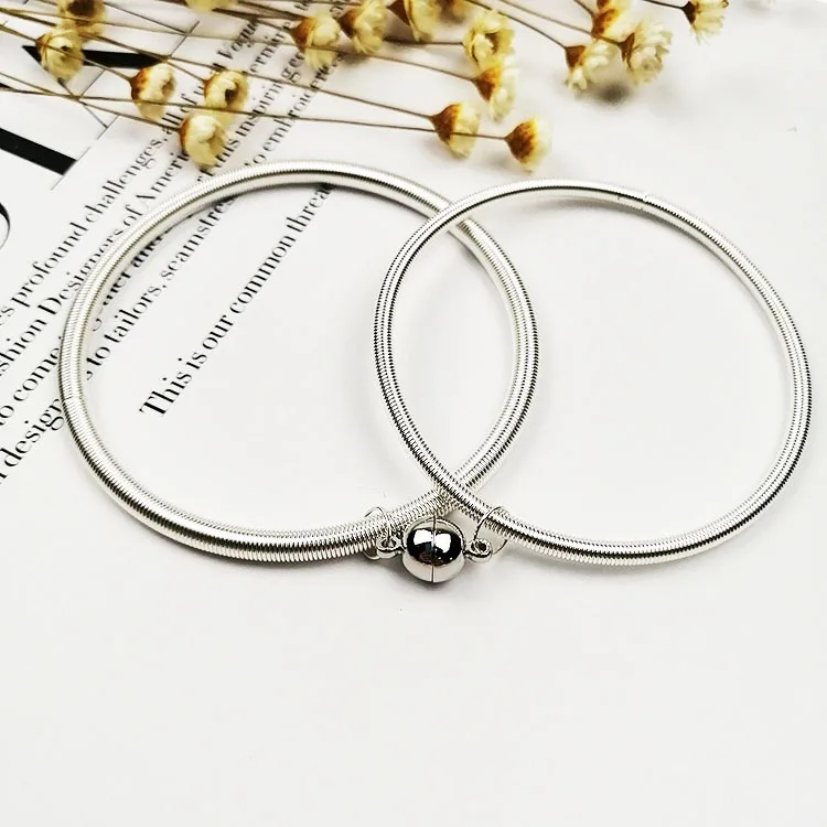 

AmorYubo Hers and His Magnetic Couples Distance Relationship Matching Bracelet 2pcs for Couple, Silver