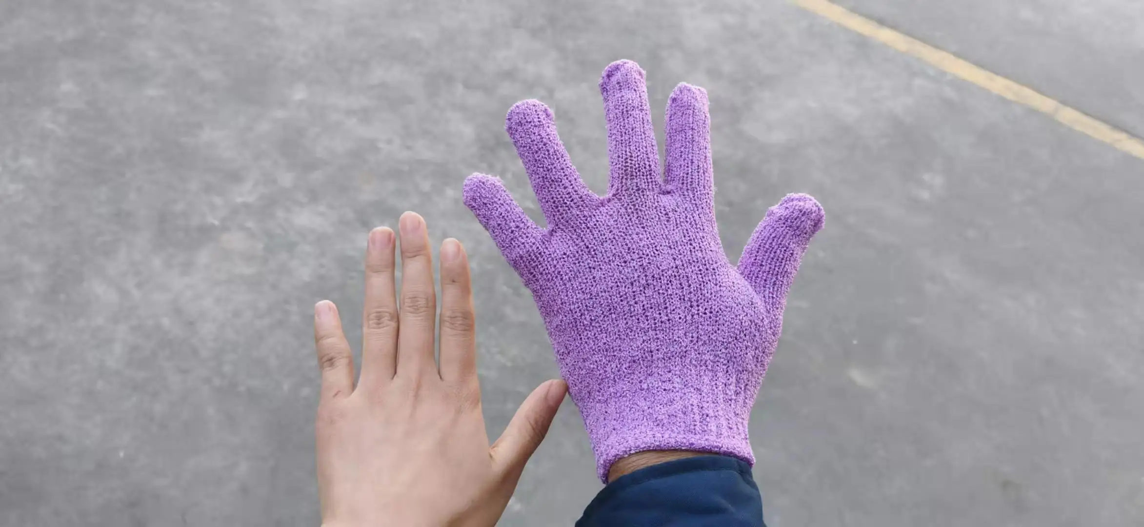 Natural Silk Pink Exfoliating Gloves In Bulk Bath Mitt Personalised