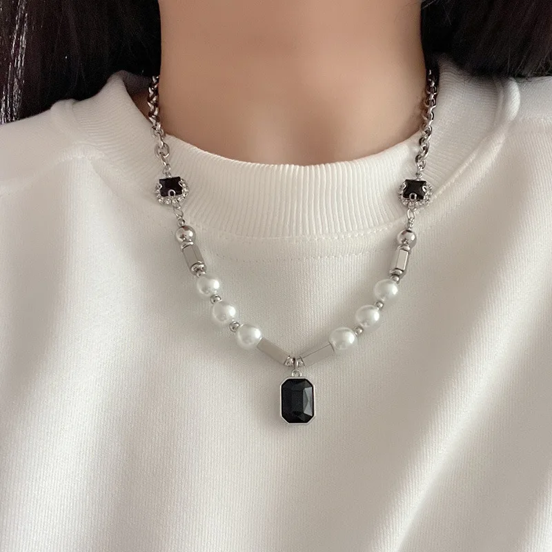 

Vershal B3-80 Hip Hop Personalized Black Pendant Gemstone Zircon Pearl Joint Stainless Steel Necklace