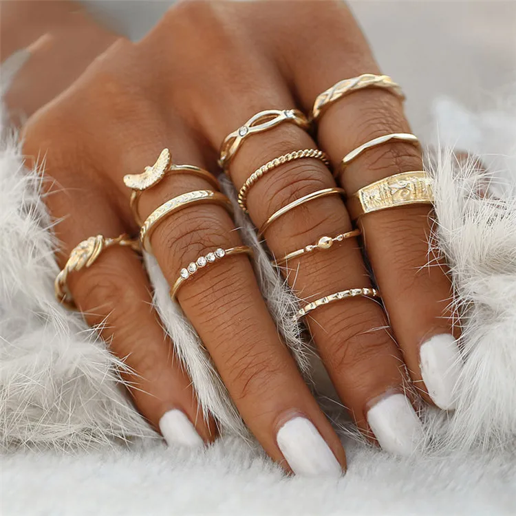 

Vintage Diamond-encrusted Eagle Winding Knotted Fashion 12cs Ring Set Women Jewelry