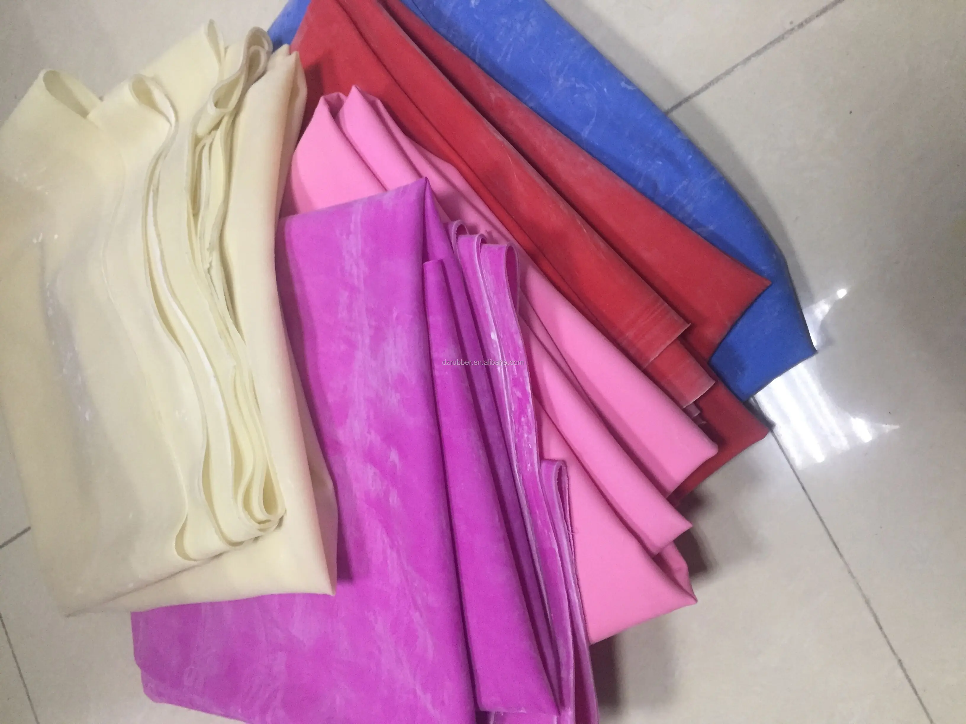 Sexy Elastic Latex Fabric Catsuits Latex Sheet Fashion Latex Clothes