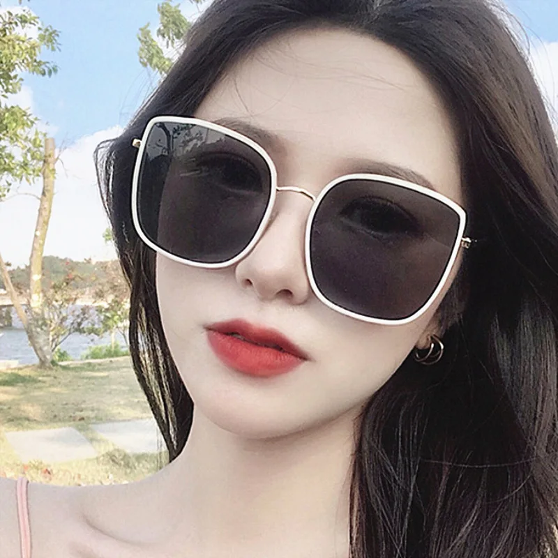 

2021 New Style Women Classic Vintage Square Outdoor Leisure Sun Glasses Delicate Shades Sunglasses For Women, As pic