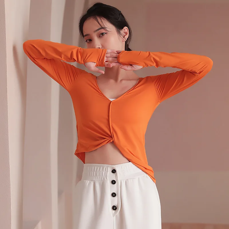 

Fashion Comfortable Fitness Training Clothes Long Sleeve Seamless Sports Fitness Yoga Top Lightweight V-Neck Sexy Yoga Top