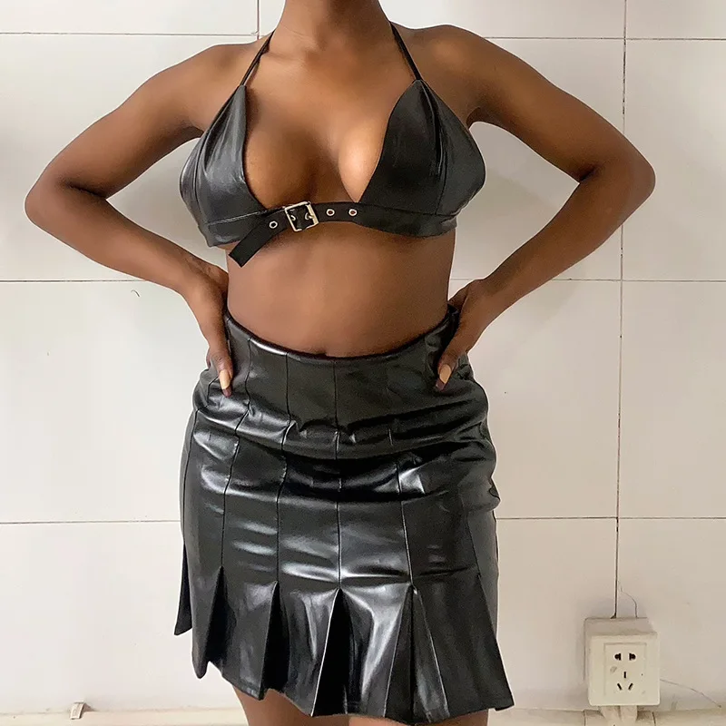 

2021 Pu Leather 2 Piece Sets Sleeveless Halter Cropped Top Long Pleated Skirt Set, Black