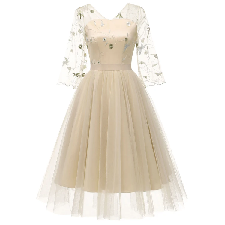 

Spring 2019 Women's Wear New Lace Hand-embroidered Flared sleeve Mesh Prom Dress