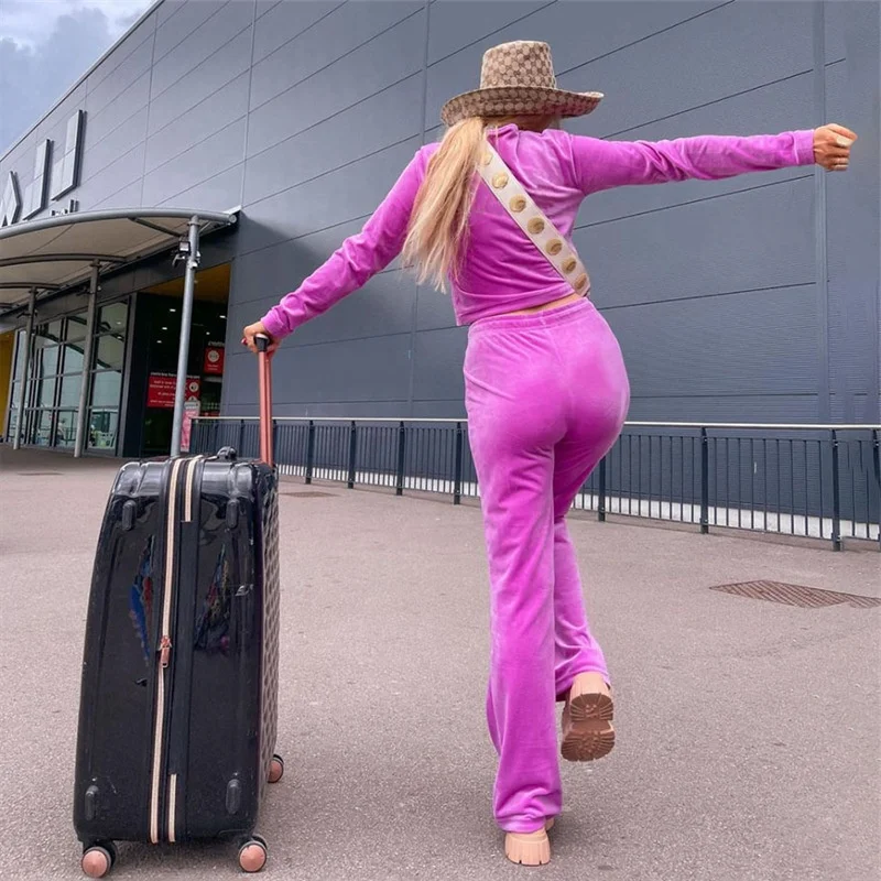 

Custom Logo Fashion Velvet Sweatpants Outfits Lounge Wear Sets Women Sweatsuit Sets Velour Two Piece Set