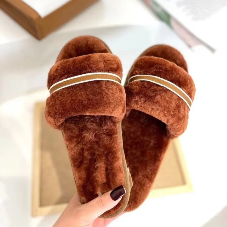 

OEM 2021 home Customizable slides designer slides real fur slippers Australian wool slides sandals