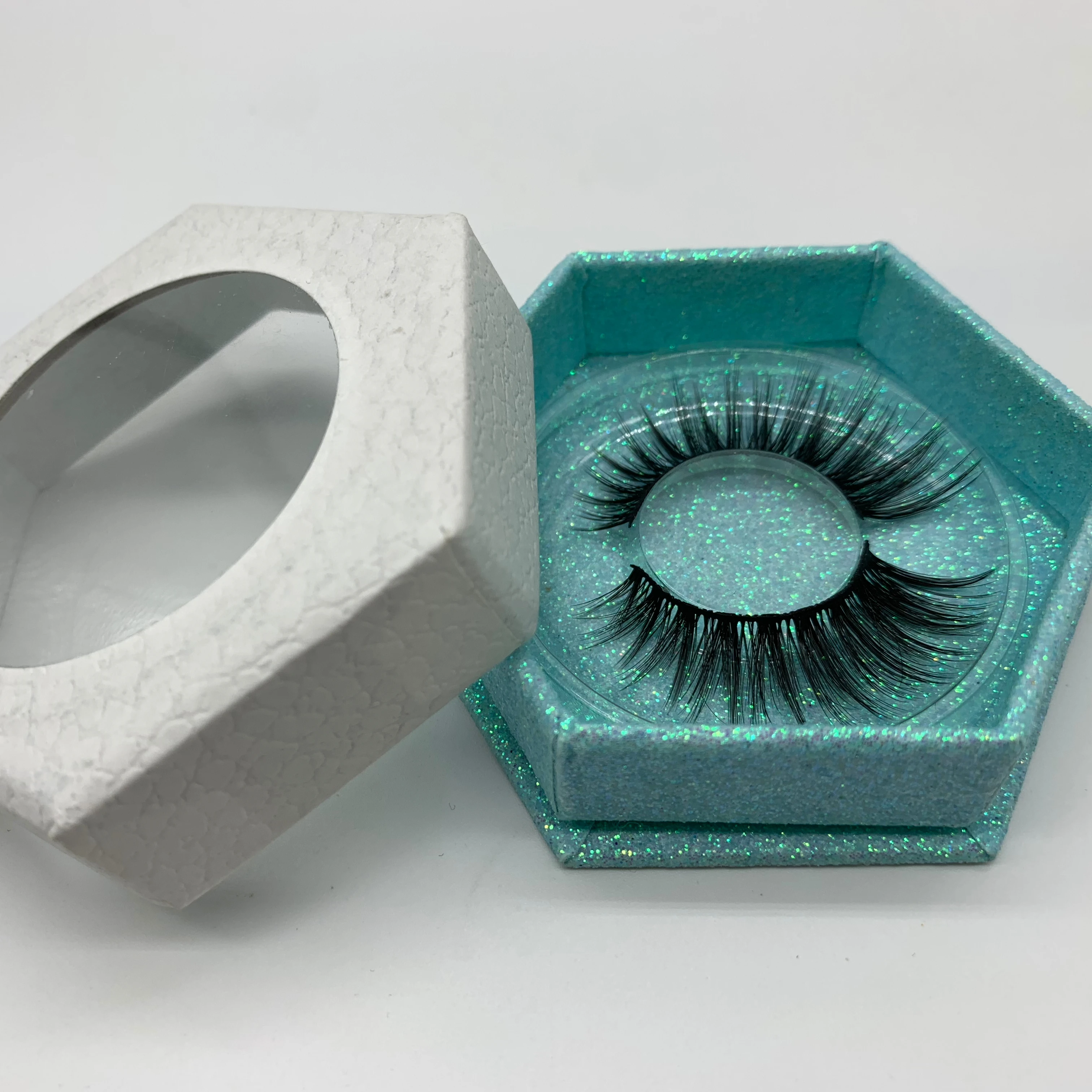 

High Quality eyelash packaging box OEM private label eyelashes 3d mink lashes boxes with eyelashes package, Various colors of boxes are available
