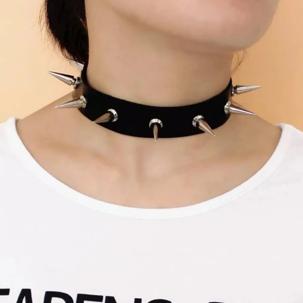 

Black Spike Choker Belt Collar Women Pu Leather Goth Choker Necklace for Women Party Club Chockers Sexy Gothic Jewelry