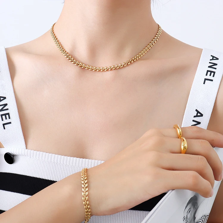 

Trendy metal geometric adjustable gold jewellery women chain custom necklace choker stainless steel bracelet jewelry sets, Optional as picture,or customized