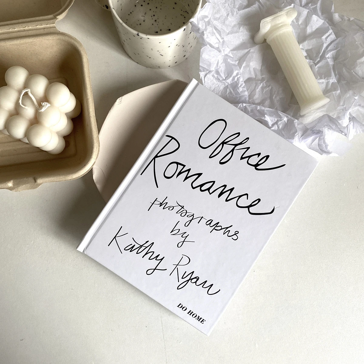 

Ins English cover notebook art magazine diary notebook office Photo Prop hard shell sub book Decorate notebook, Optional