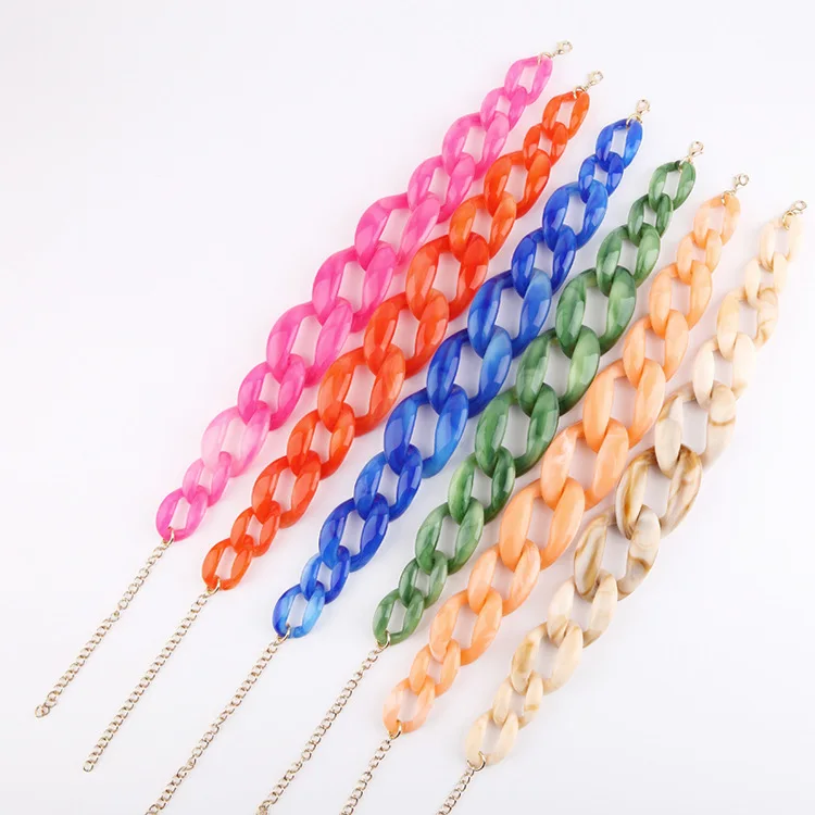 

European Exaggerated Solid Color Acrylic Choker Chain Necklace Fashion Cuban Chain Colors Acrylic Necklace For Women