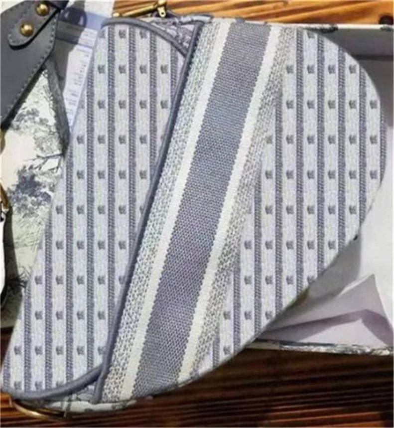 

Brand Ladies Bag Saddle Retro Messenger Bags Handbag Star Celebrity Inspiration Embroidery Shoulder Handbags