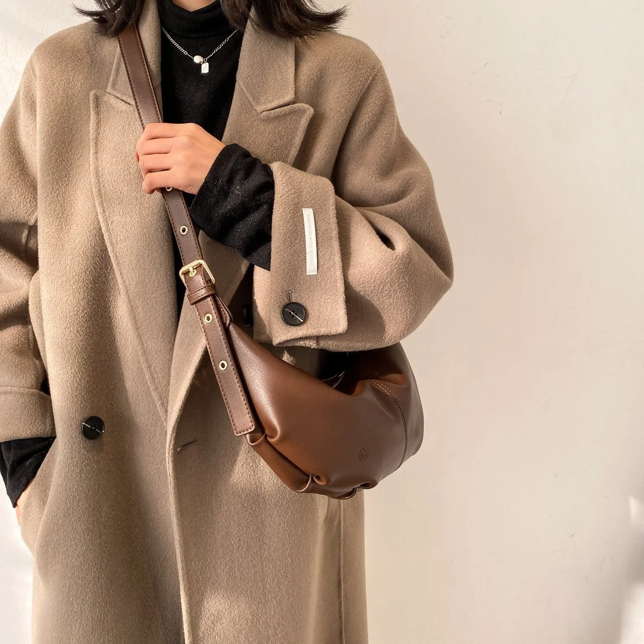 

Women Bags Brand High Quality Lady Trending Designer Messenger Bags Round Woman Handbag 2021, Customizable