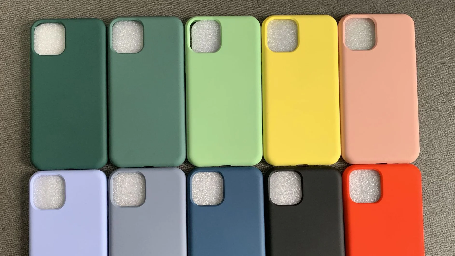 Чехол 15 pro silicone case. Silicon Case iphone 11. Silicon Case iphone 13 Clover. Iphone 11 Pro Silicone Case в коробке.