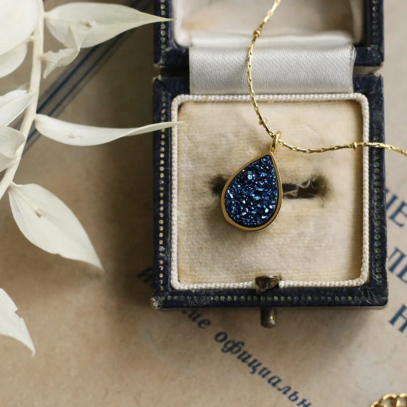

High Quality Diamond Zodiac Pendant Necklace Royal Blue Drip Stainless Steel Paper Clip Chain Necklace, Gold/silver/rose gold