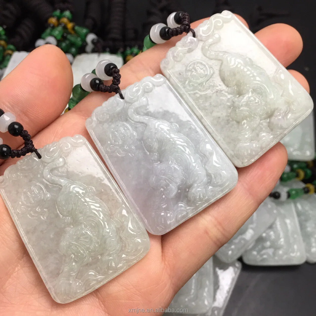 

Myanmar jadeite a cargo ice planted down mountain tiger jade pendant tiger pendant jade handicraft factory wholesale