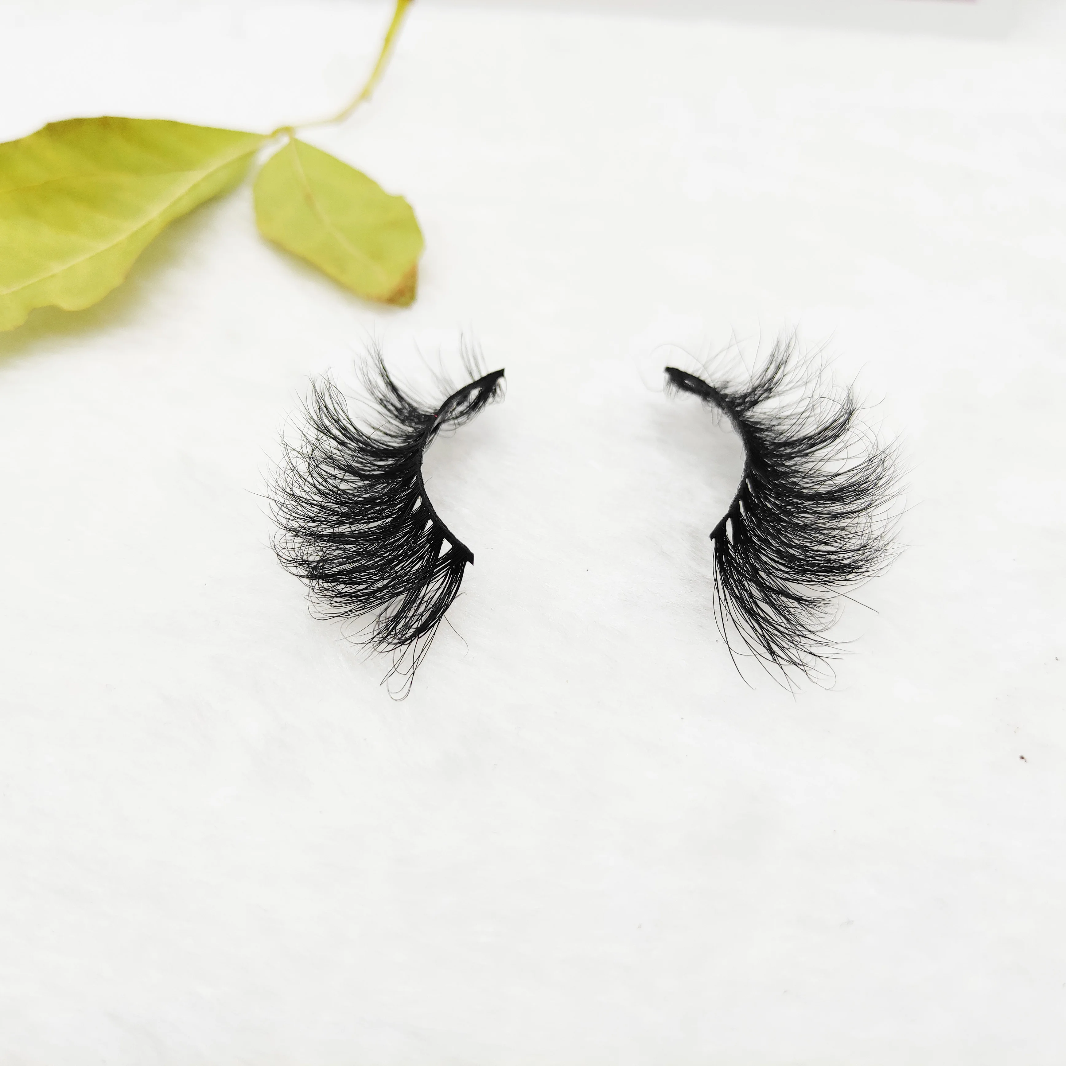 

Wholesale Hot Selling With Custom Box 25mm Mink Eyelashes Real Siberian 3D4D5D Mink Lashes, Natural black