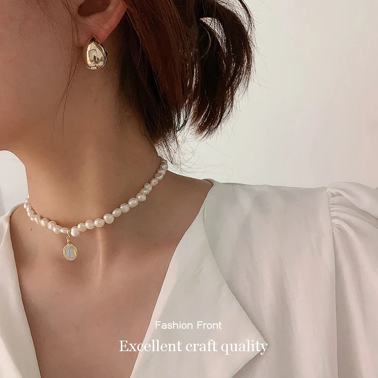 

Restoration palace design moonstone irregular baroque natural pearl necklace feminine collarbone chain