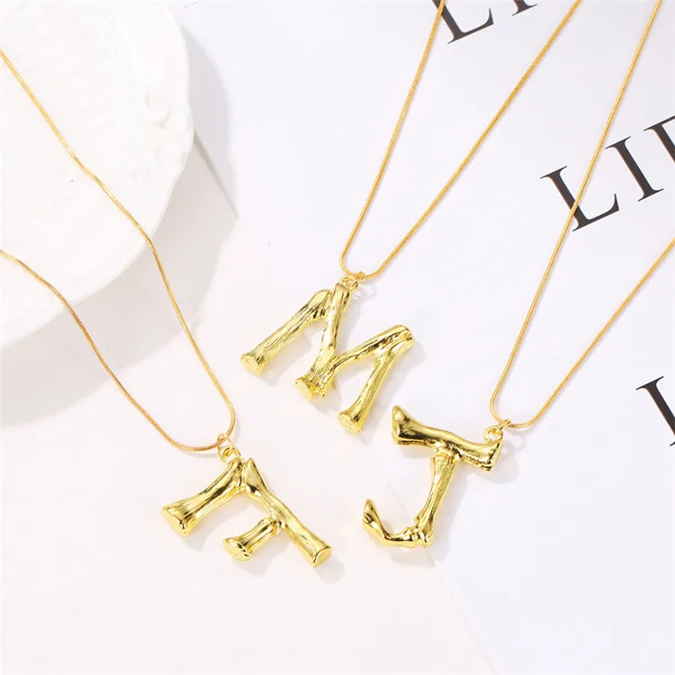 

Women Fashion Vintage Simple Gold Chain Elegant Letter Necklace, Picture shows