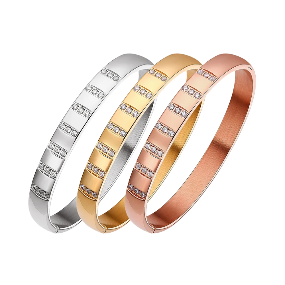 

2023 Popular Fancy Surgical Steel Lady Bangle Quality Shiny Cz Initial Bracelet