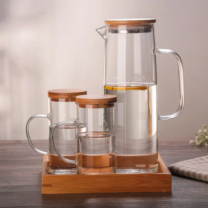

High Quality Transparent 2 Sizes Heat Resistant Glass Water Jugs