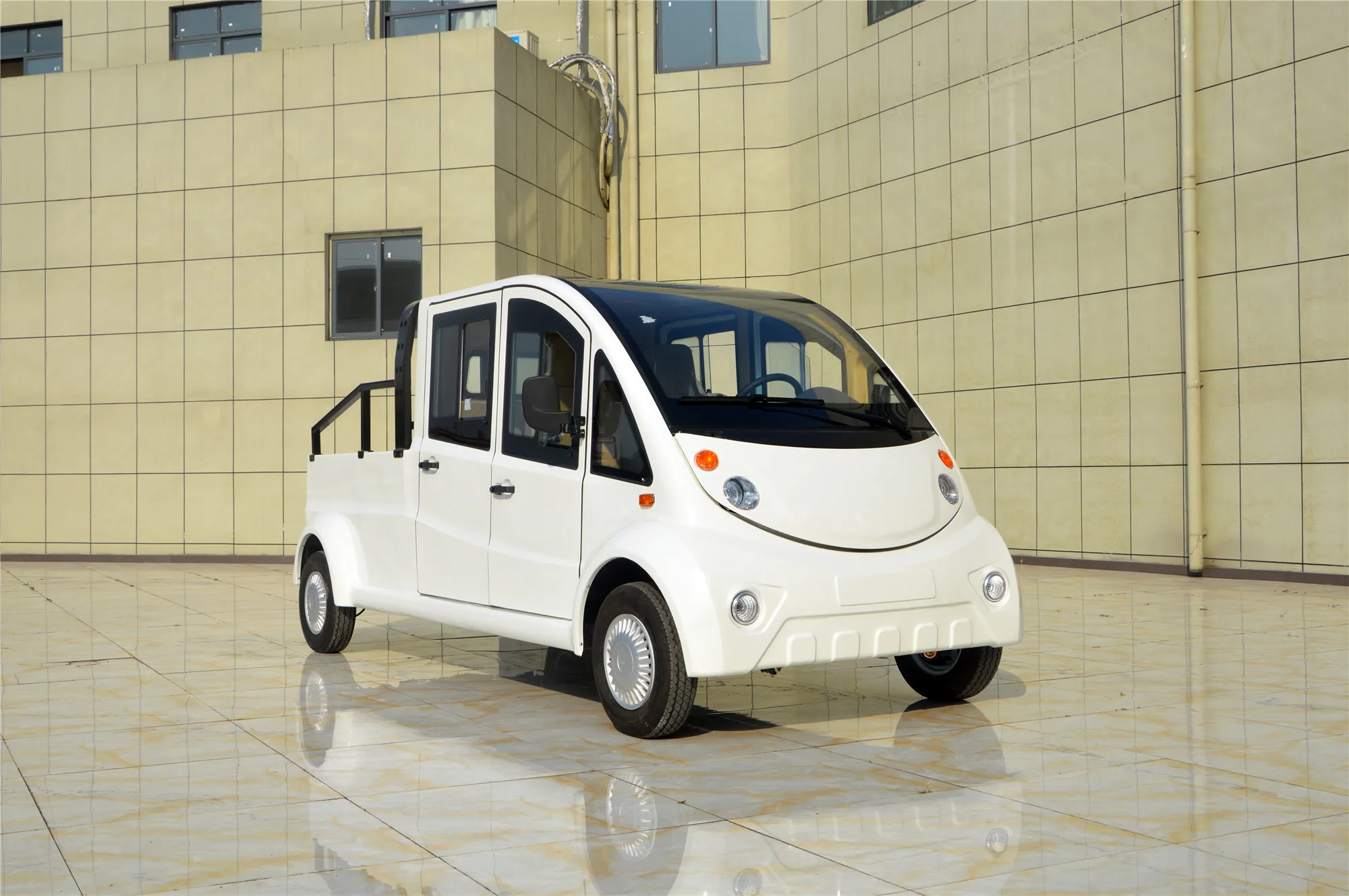 迷你皮卡4座卡车电动货车