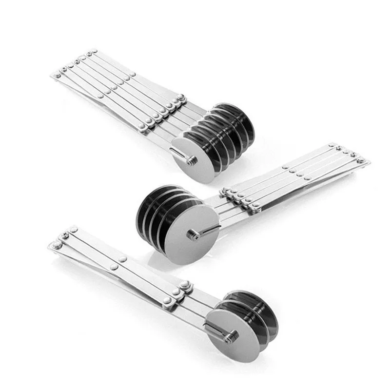 

Household multi-wheel pizza cutter pizza roller cutter piercing exhaust