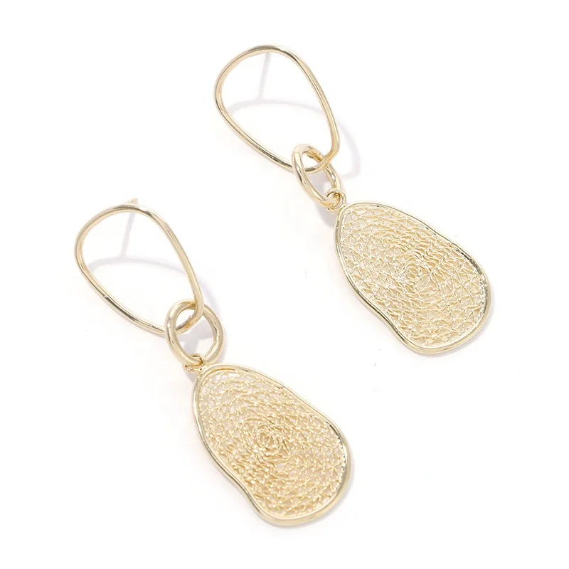 

Luxurious Gold Dangle Earrings for Women Party Jewelry Metal Funny Earrings Christmas Gift for Women