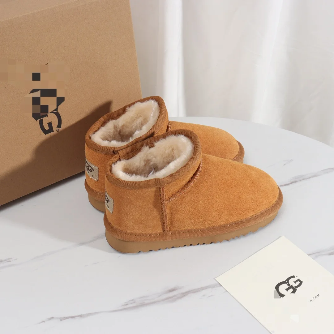 

2020 Best Selling Fashion Womens And Kids Warm Ankle Snow Boots Winter Fur Cow Boots, Customized color