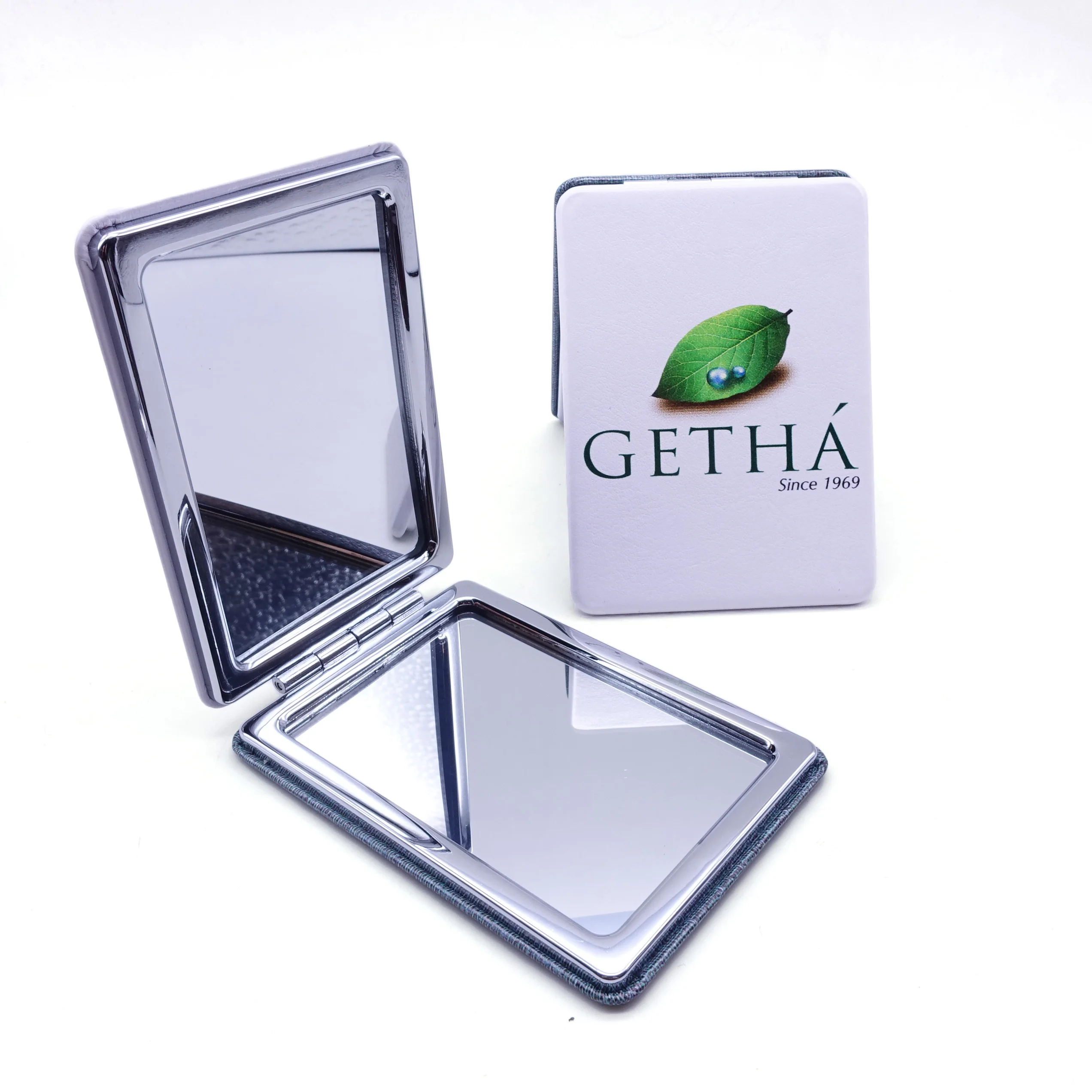 

2021 Latest style white square double sided magnified magic makeup mirror professional