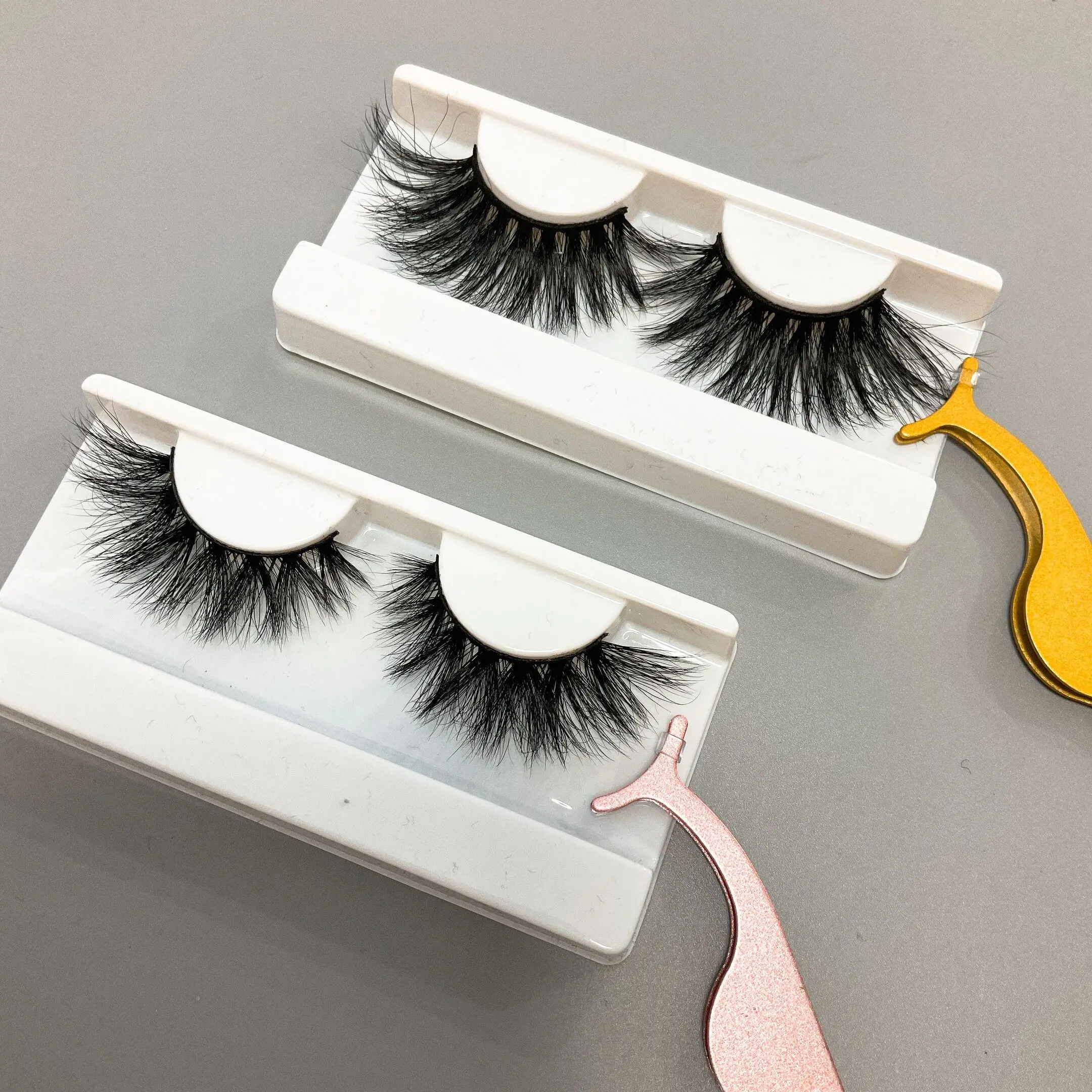 

Fluffy 15mm fiber eyelash vendors packaging box private label 20mm lashes wholesale 3d faux mink eyelash, Black