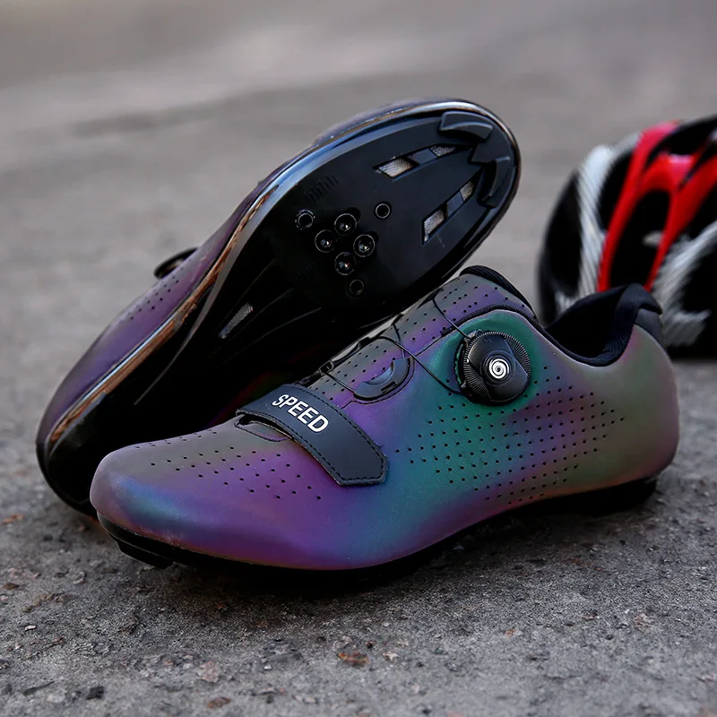

2021 New fashion brand road cycling carbon shoes Hard-wearing cycling shoes