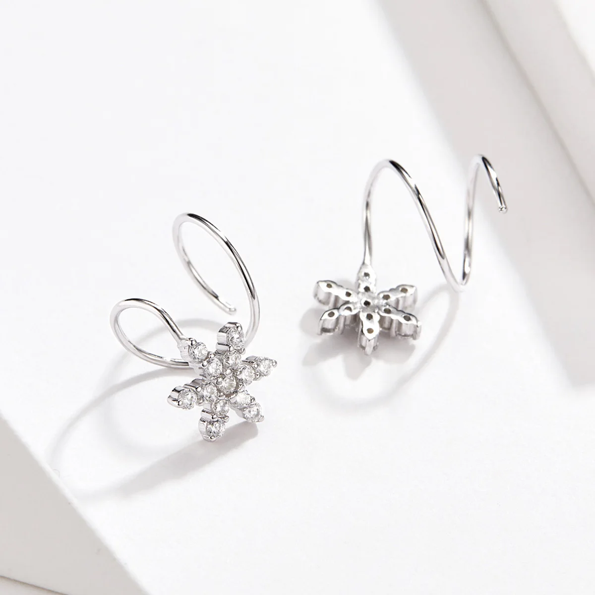 

Customized Accessories Women Jewelry Snowflake Platinum Plated Statement 925 Silver Flower Earrings