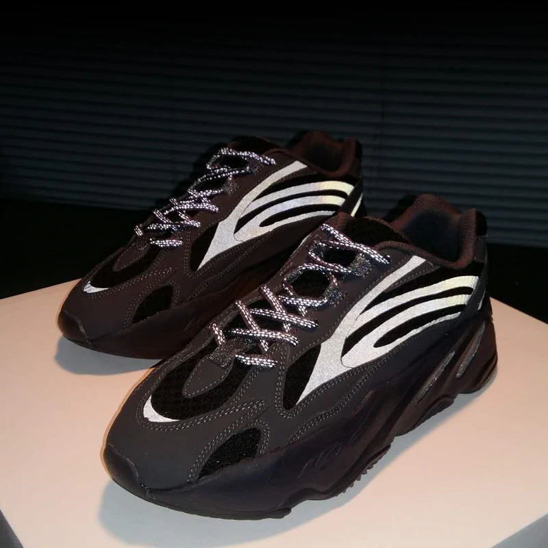 

Original High Quality Yeezy 700 V2 Reflective Style Men Women Running Sneakers Yeezy 700 Sports Shoes, Geode,static,vanta,tephara,inertial,hospital blue
