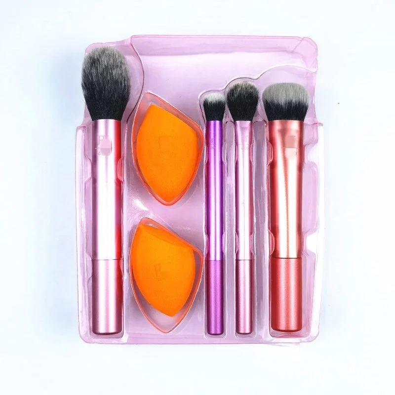 

Professional Make Up Brush Sponge Kit Vegan 4Pcs Brush And 1Pcs Sponge Set Makeup Brushes With Makeup Sponge, Pink color makeup brush