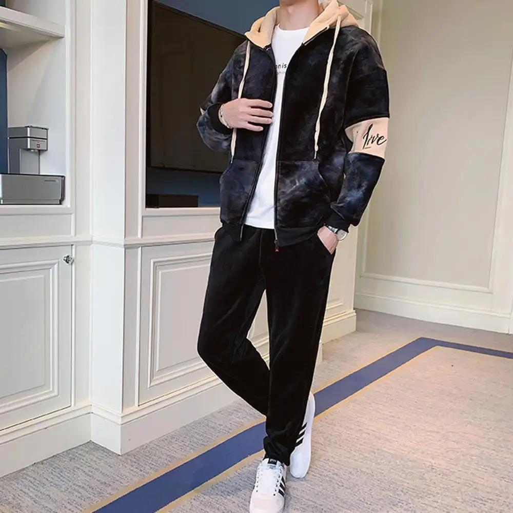 

Winter 2019 Thick Velvet Long Sleeve Patchwork Leisure Sports Two-pieces Set Tracksuit For Men