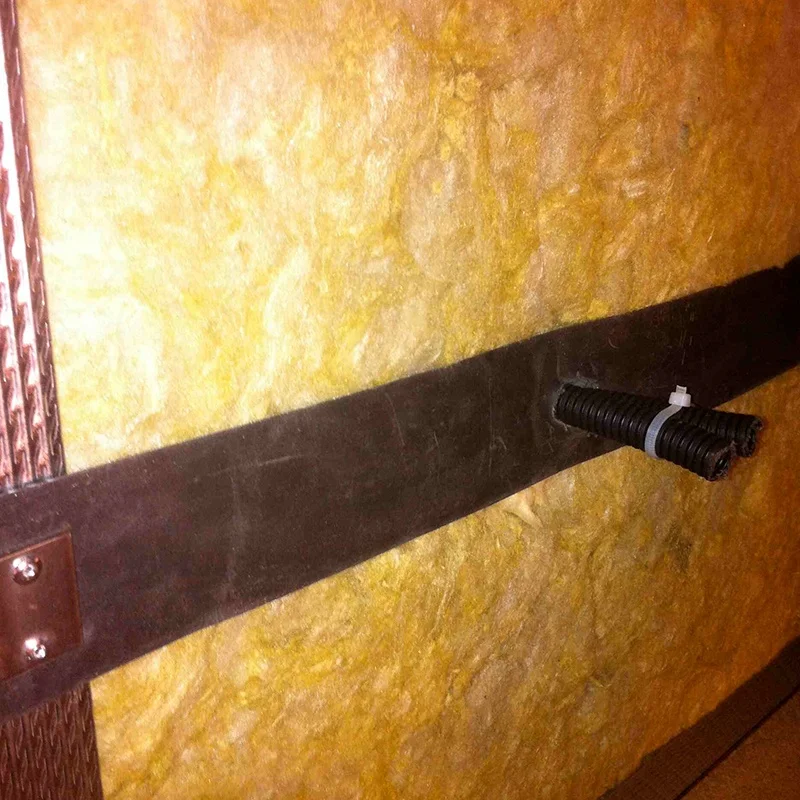 
Wall or roof thermal Insulation with aluminum foil veneer glass wool blanket or roll or fiberglass wool coil felt 