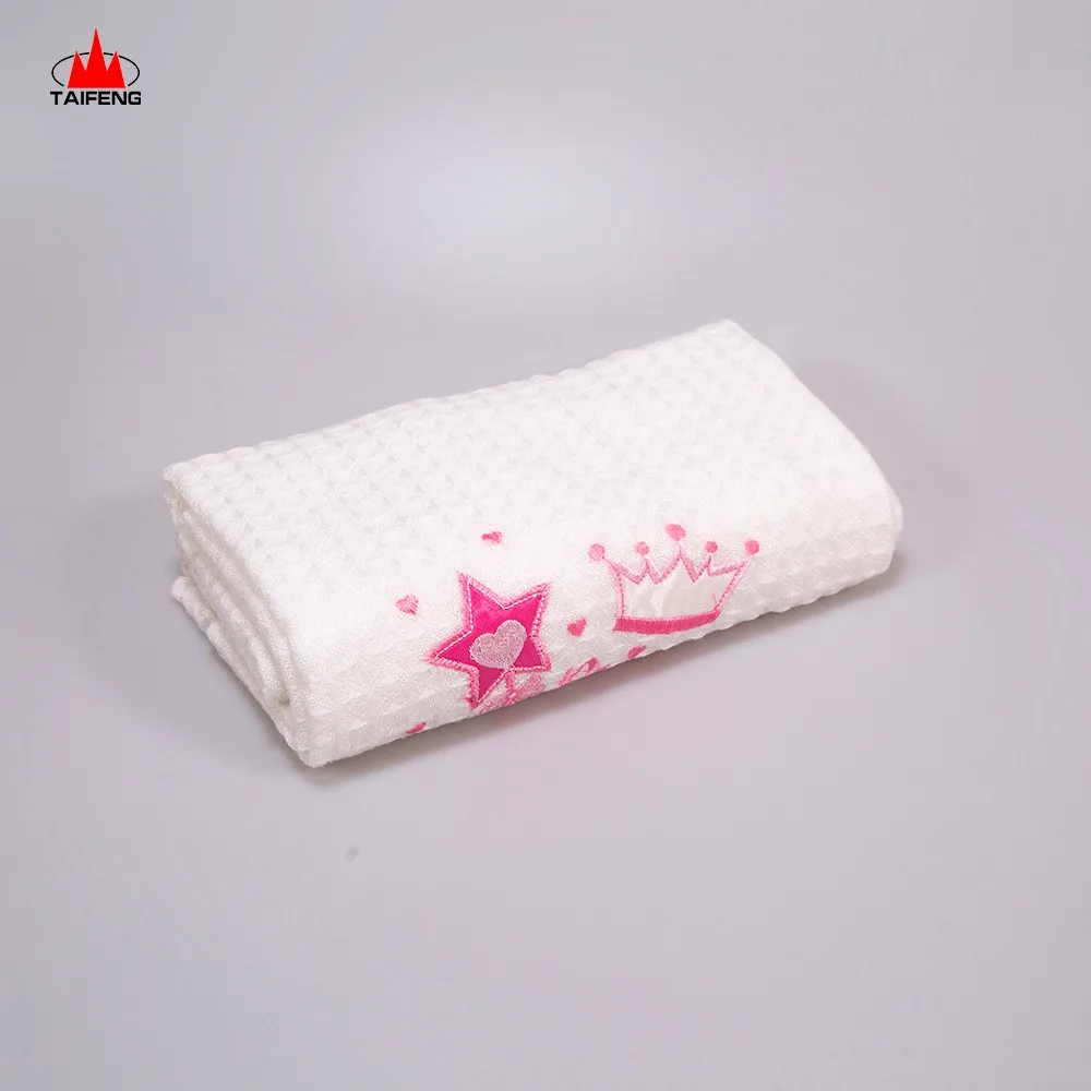 
Swaddle Baby Blanket Digital Print An Crown White shawl Blanket 