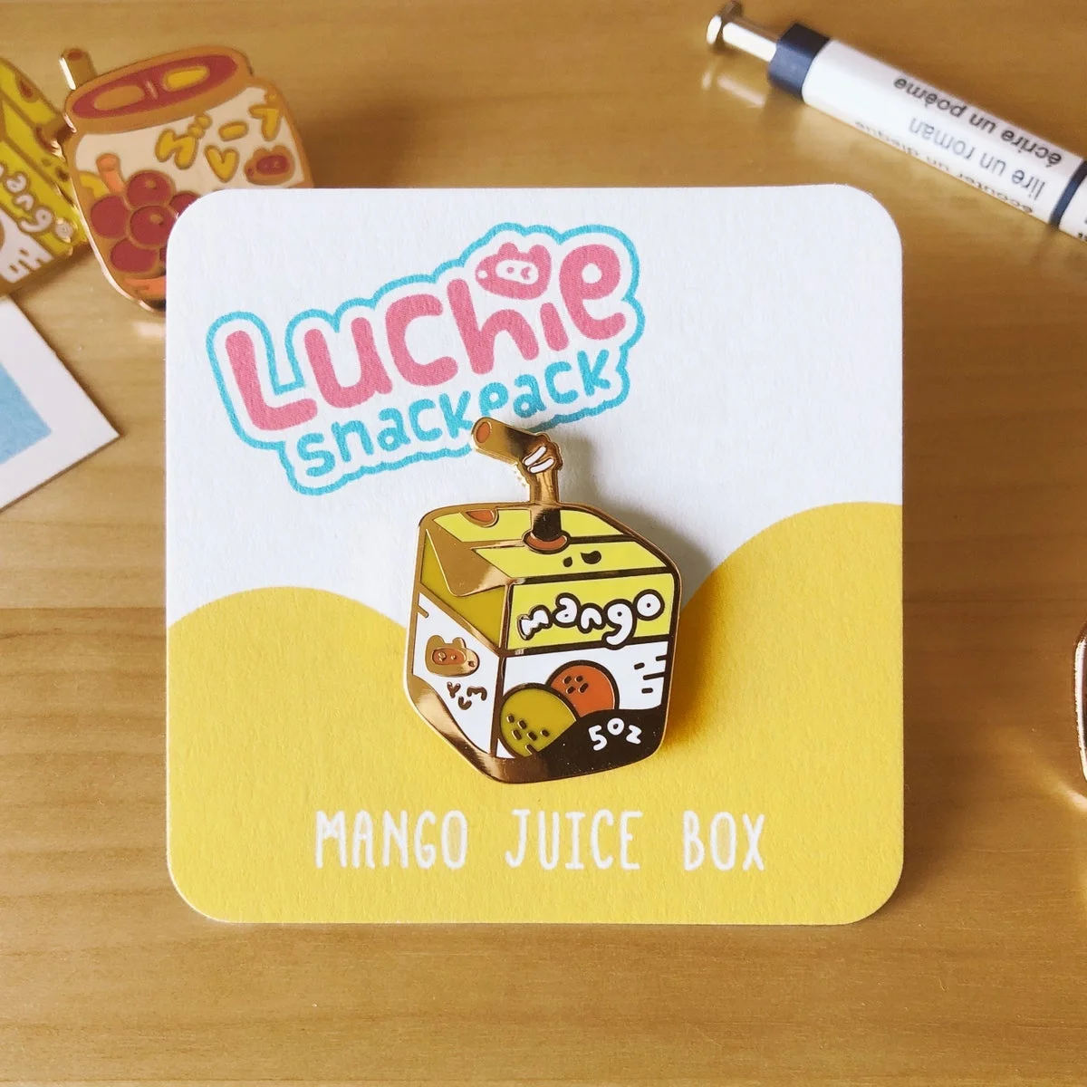 
Kawaii backing card pins shirt custom logo hard metal cat enamel pin 