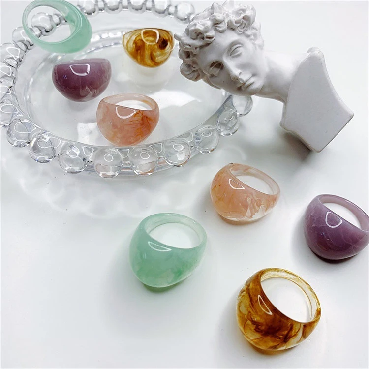 

Popular Design Retro Clear Resin Ring 2021 Jewelry Geometric Colorful Resin Dome Rings Women