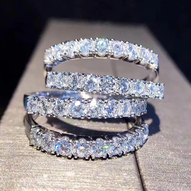 

MInimalist 18k Gold Wedding Diamond Ring Pull Pave Cubic Zirconia Eternity Engagement Band Sparkle Ring Female