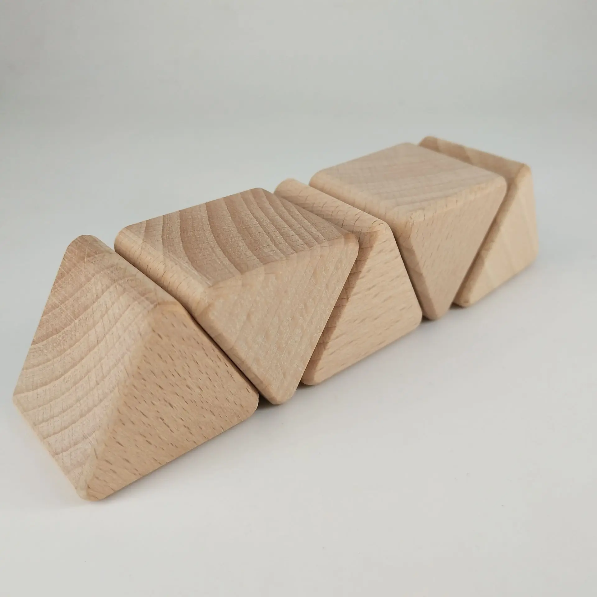 beech 木三角块早期学习教育数学玩具幼儿园工艺品几何图