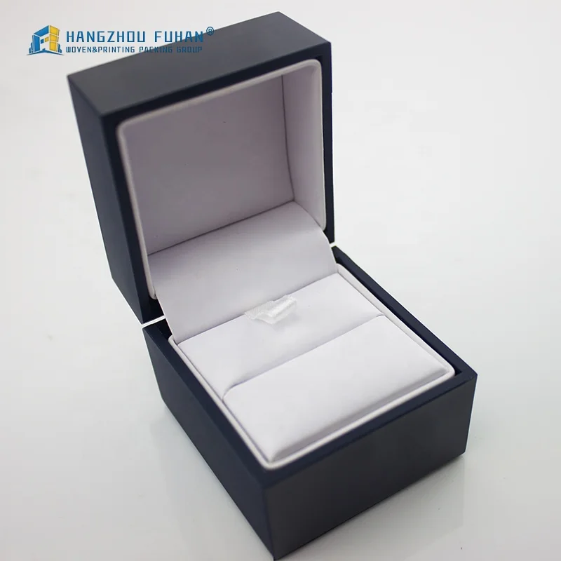 

FSC Custom Flip Lid Jewelry Packing Box, Foam Liner Wedding Ring MDF Gift Box, Cmyk, customized as per your needs