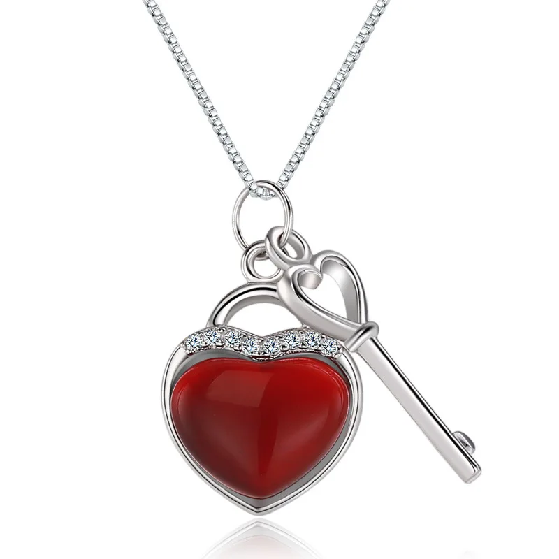 

WSYEAR Romantic Love Lock Necklace S925 Silver Inlaid Crystal Pendant Key Pendant Lady Birthday Party Gifts Wholesale