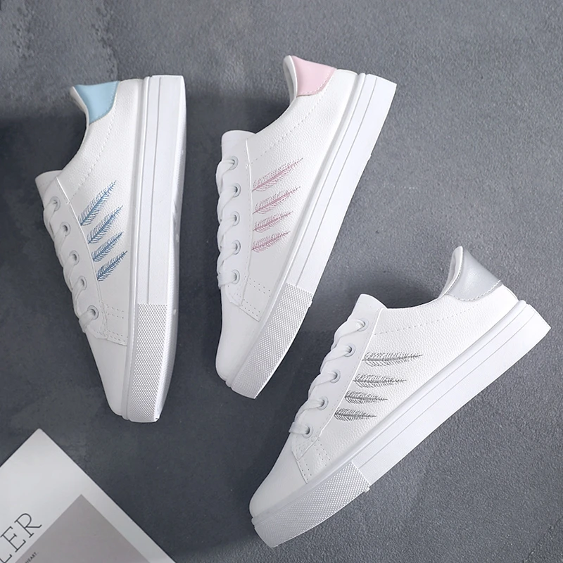 

2019 Wholesale women flat ladys loafers leather ladies shoes, Pink, silver,blue