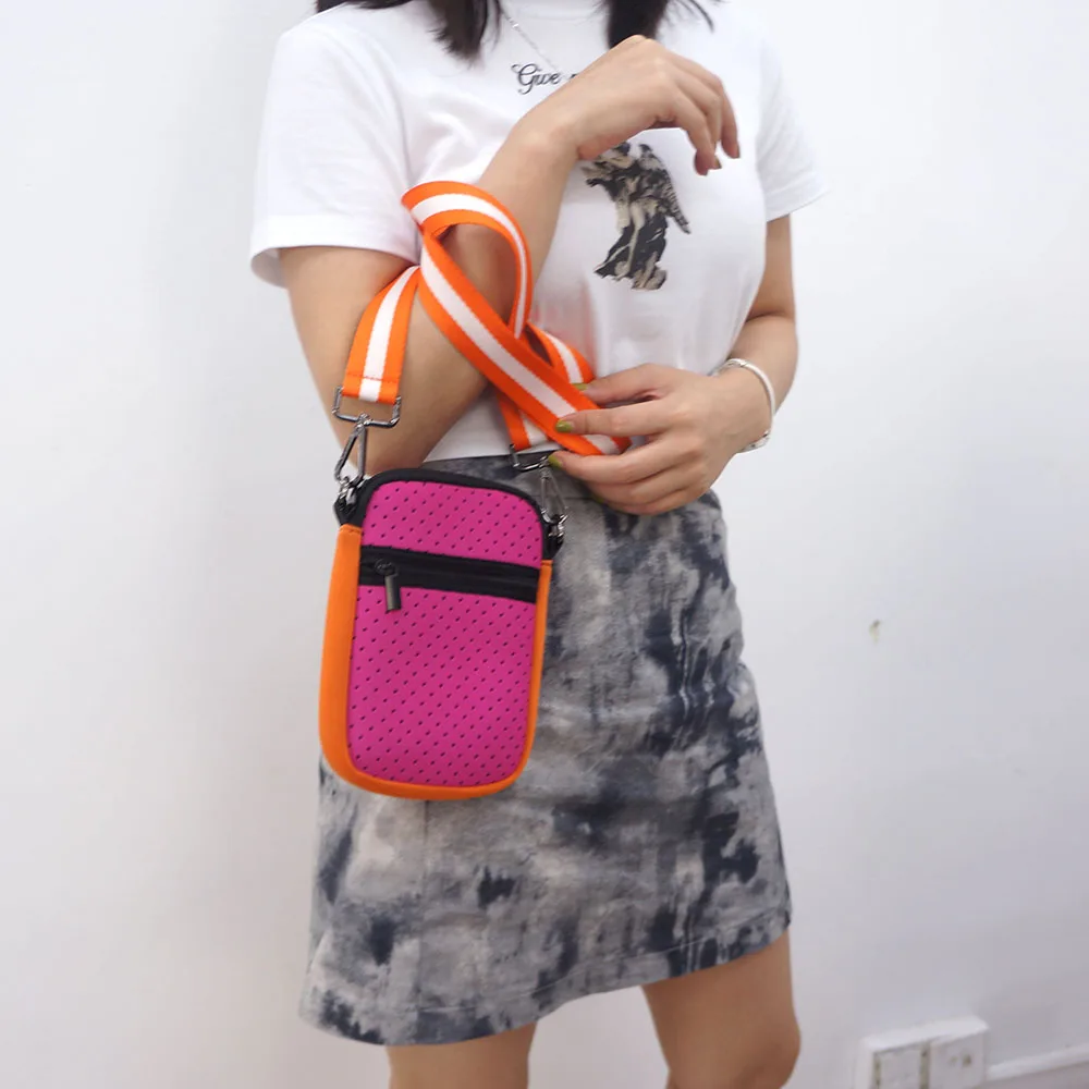 

2020I new styles Customized outdoor small size neoprene material cross body bag and phone bags adult handbag, Any colors are available