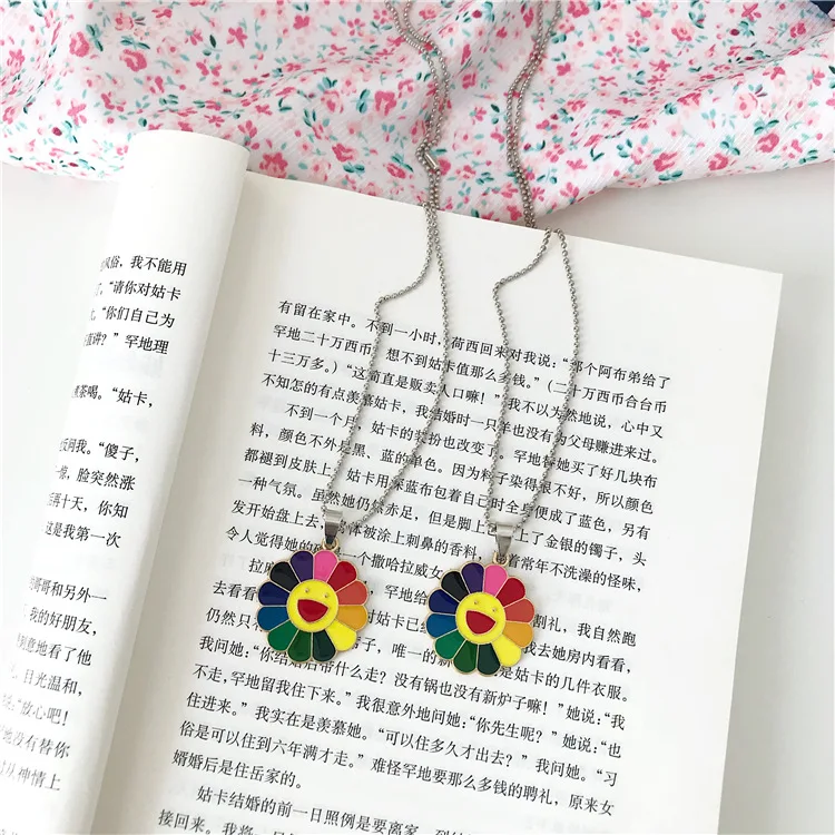 

soil cool vintage couple necklace rainbow sunflower smile face necklace ins cute retro smiley flower girlfriends necklace, Picture